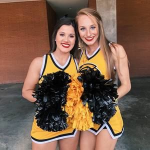 Meet your Posher, Caity